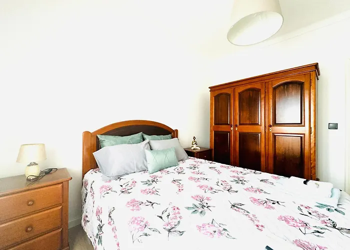 Casa Avo Cantoneiro - Marinhas Guest house *